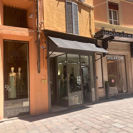 Piccolo Monolocale A Due Passi Da Piazza Maggiore Apartment Bologna Bagian luar foto